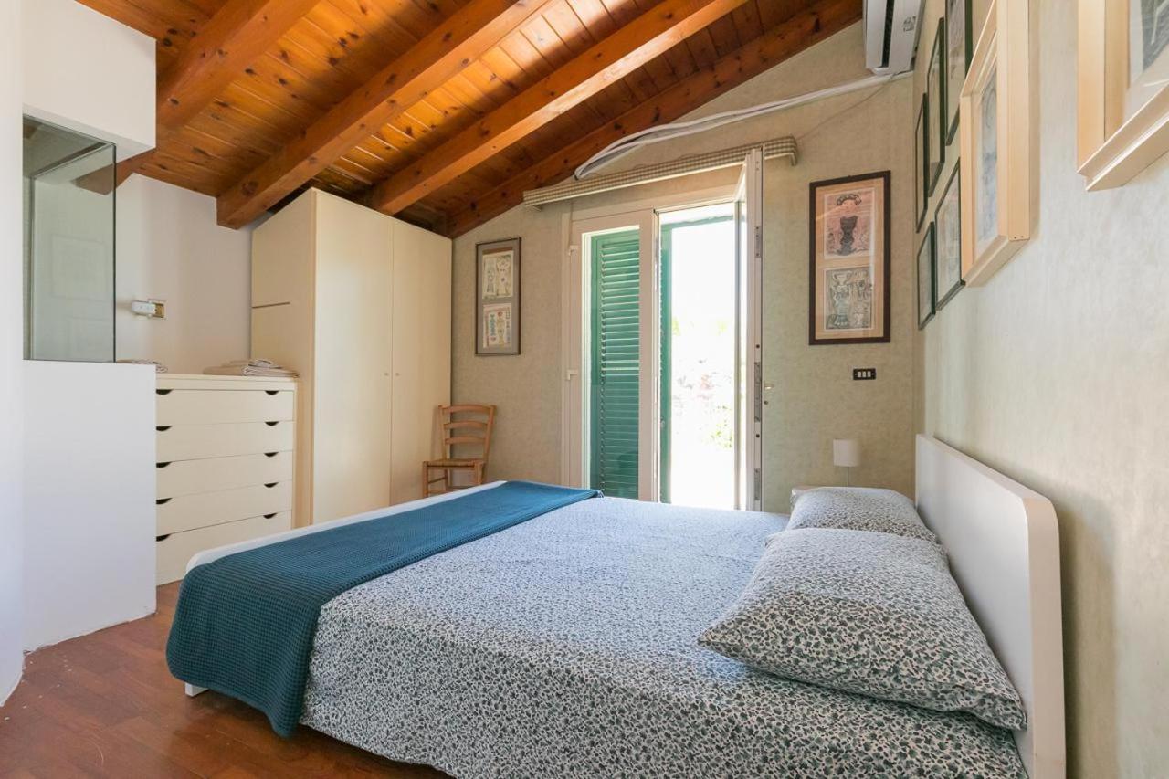 Fronte Spiaggia Zoe Villa Augusta Exterior photo